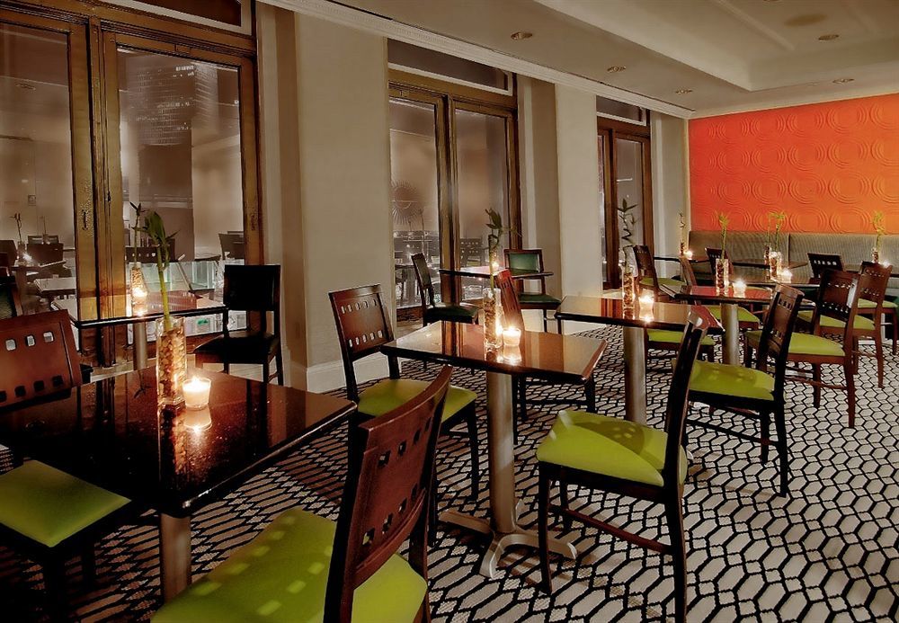 Fairfield Inn & Suites By Marriott Atlanta Downtown Restaurant photo